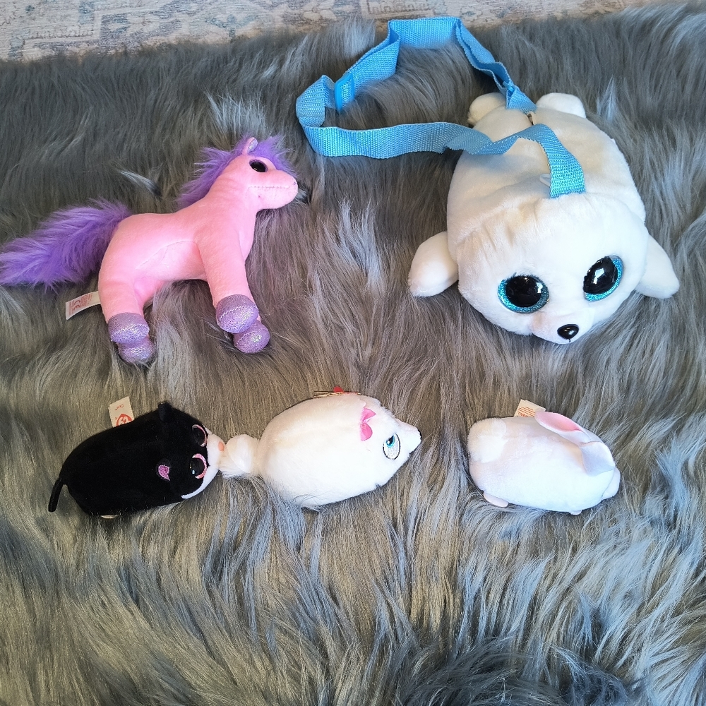 T.Y. Bundle